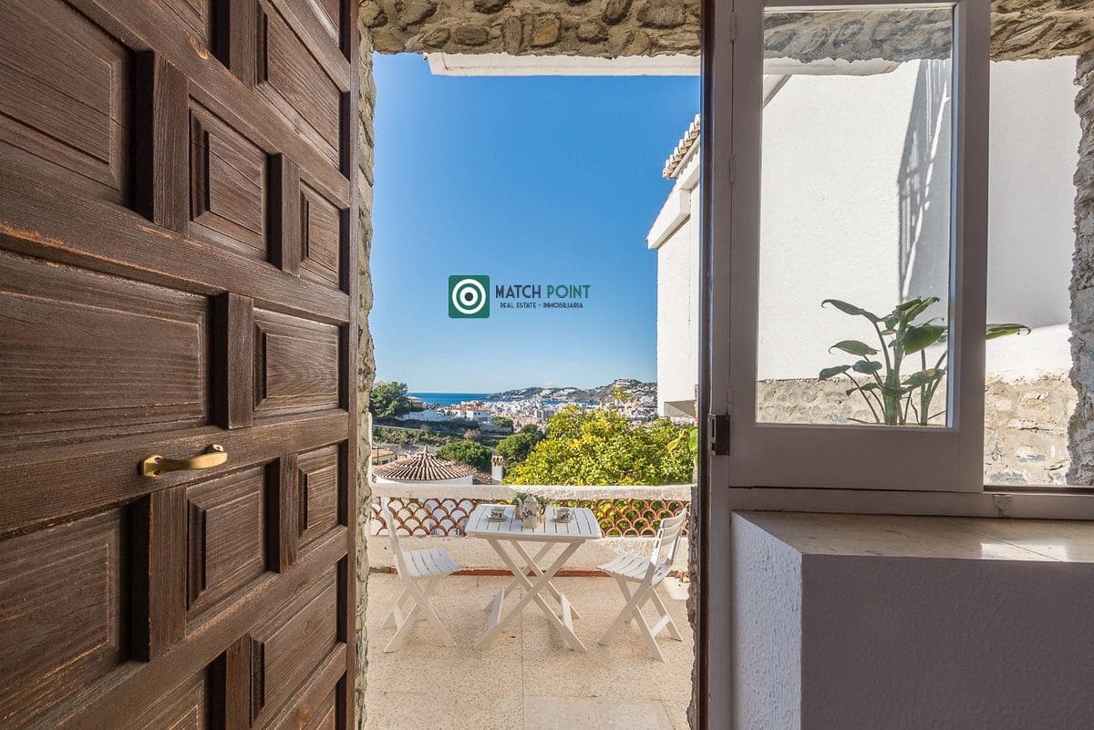 3 bedroom Villa for sale in Almunecar - € 420,000 (Ref: 9553029)