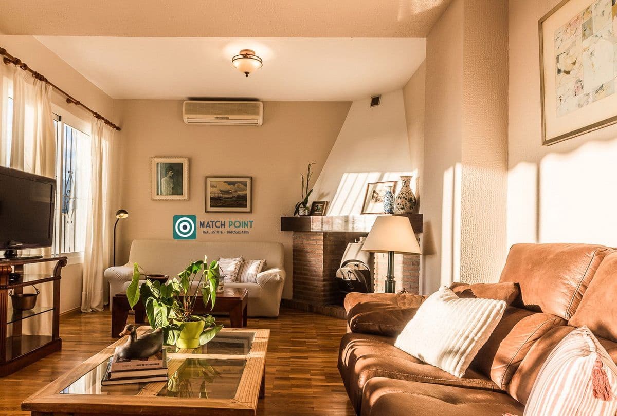 3 bedroom Villa for sale in Almunecar - € 420,000 (Ref: 9553029)