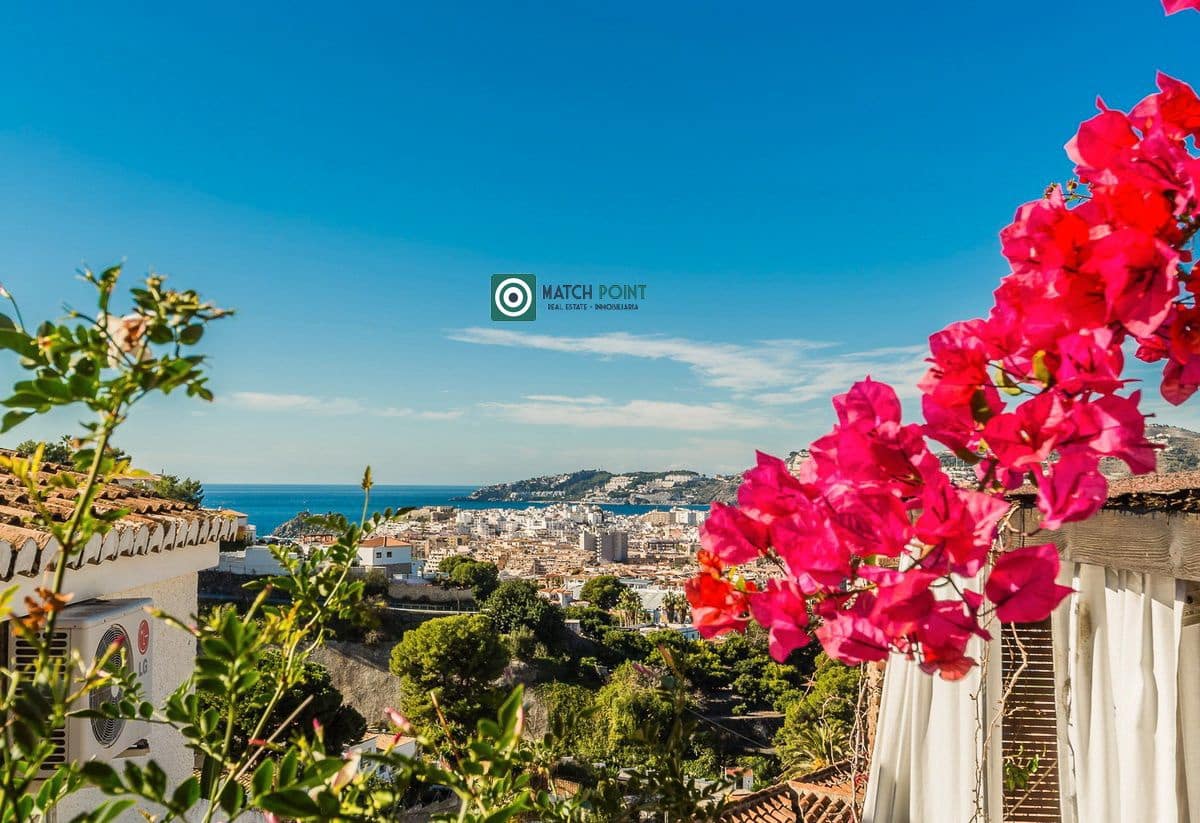 3 bedroom Villa for sale in Almunecar - € 420,000 (Ref: 9553029)