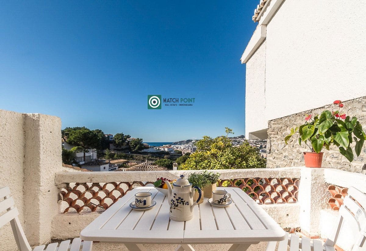 3 bedroom Villa for sale in Almunecar - € 420,000 (Ref: 9553029)