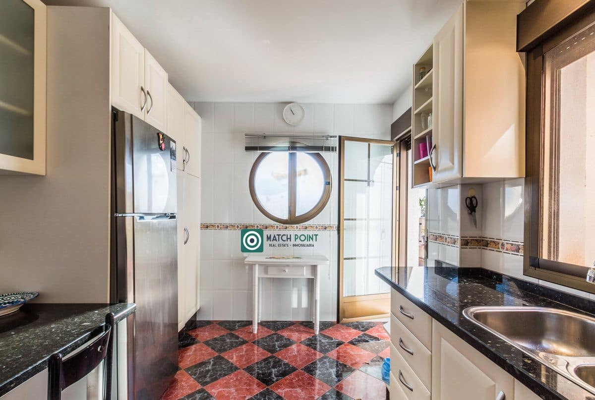 3 soveværelse Lejlighed til leje i Almunecar - € 1.100 (Ref: 9588468)