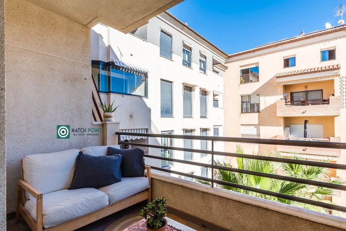 3 soveværelse Lejlighed til leje i Almunecar - € 1.100 (Ref: 9588468)