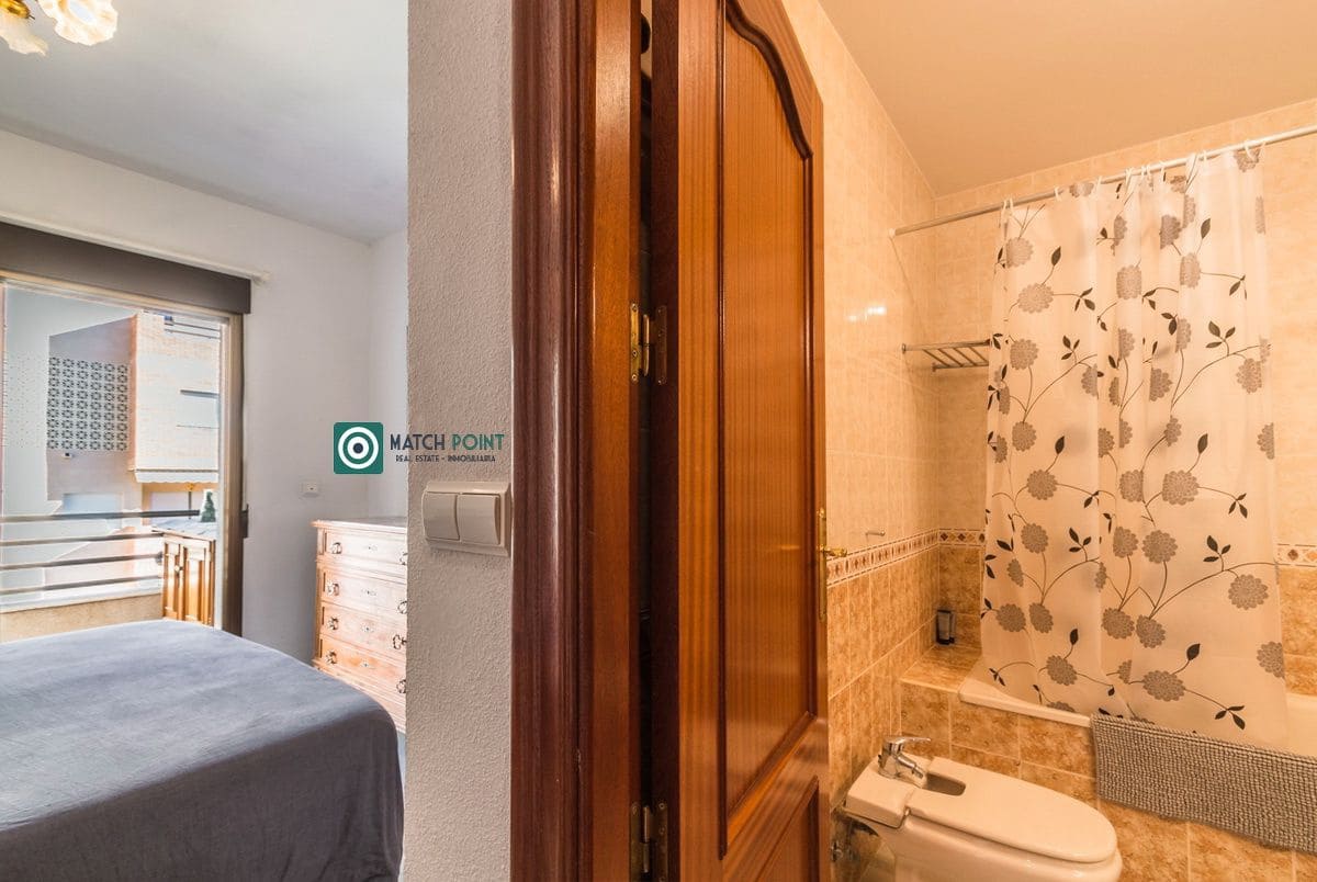 3 soveværelse Lejlighed til leje i Almunecar - € 1.100 (Ref: 9588468)