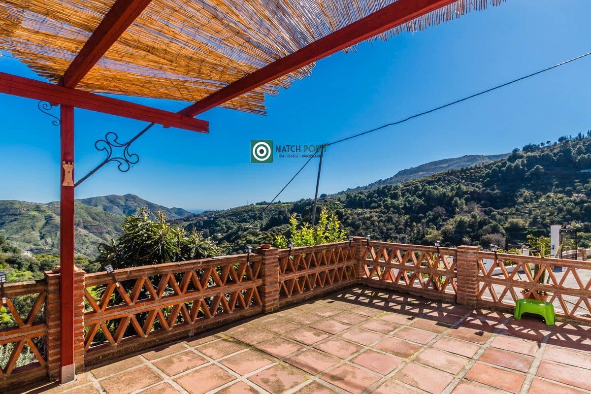 3 slaapkamer Finca/Landhuis te koop in Almunecar - € 215.000 (Ref: 9626098)