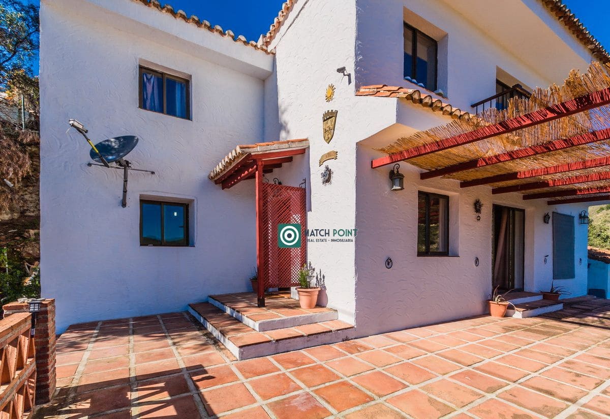 3 slaapkamer Finca/Landhuis te koop in Almunecar - € 215.000 (Ref: 9626098)