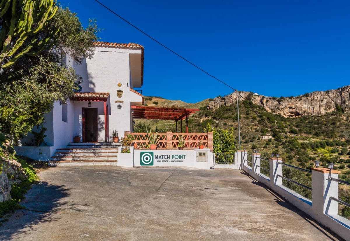 3 slaapkamer Finca/Landhuis te koop in Almunecar - € 215.000 (Ref: 9626098)