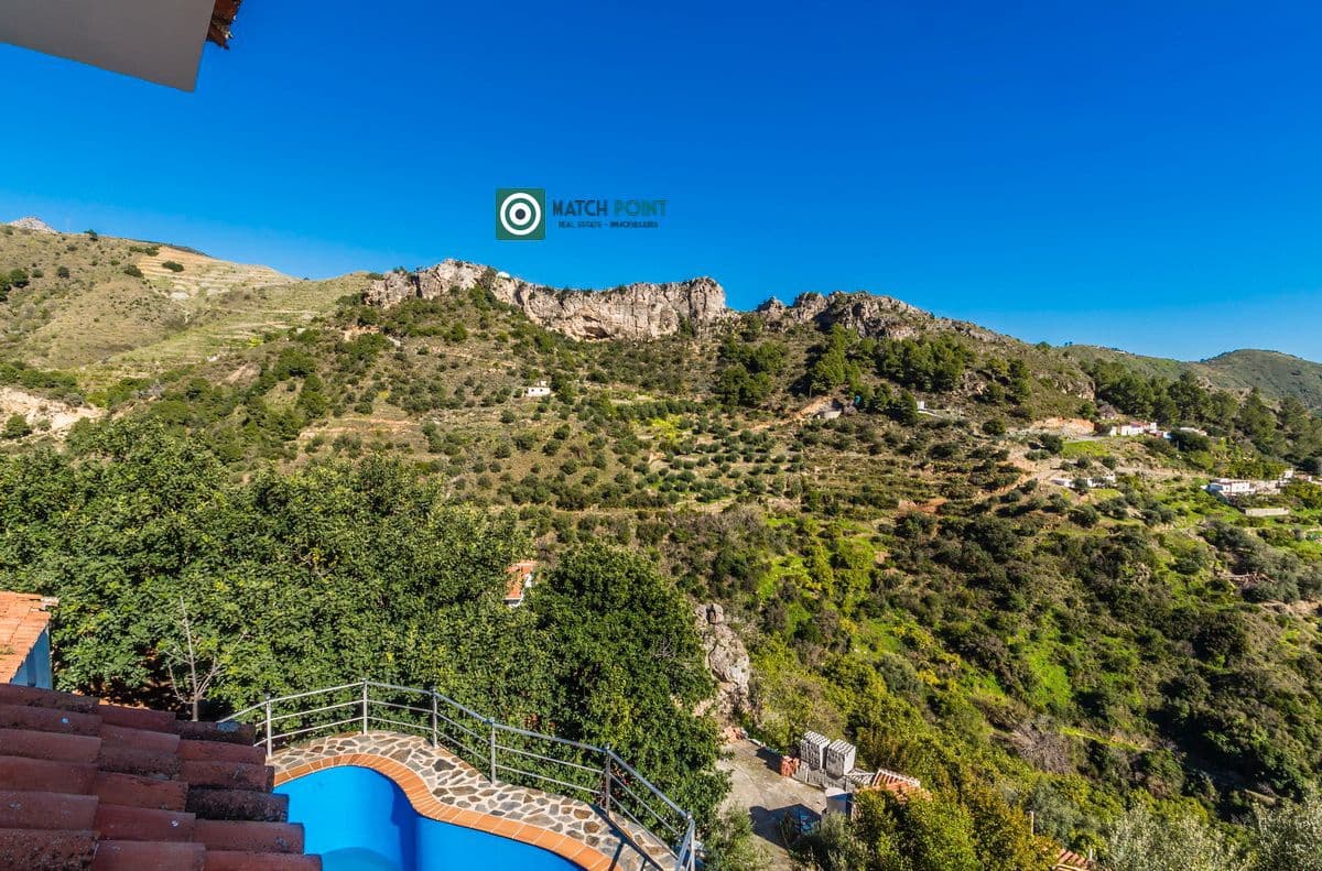 3 slaapkamer Finca/Landhuis te koop in Almunecar - € 215.000 (Ref: 9626098)