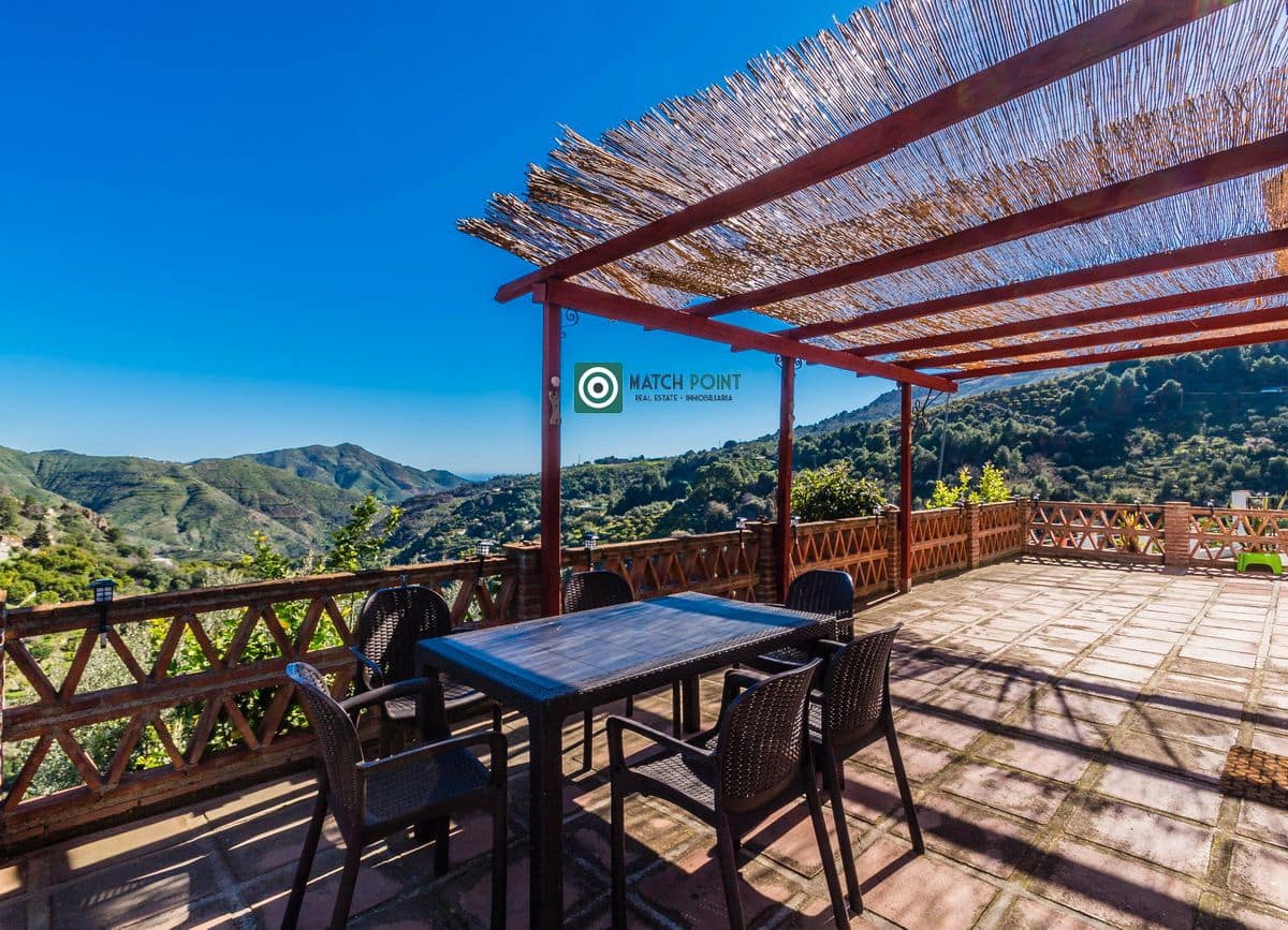 3 slaapkamer Finca/Landhuis te koop in Almunecar - € 215.000 (Ref: 9626098)