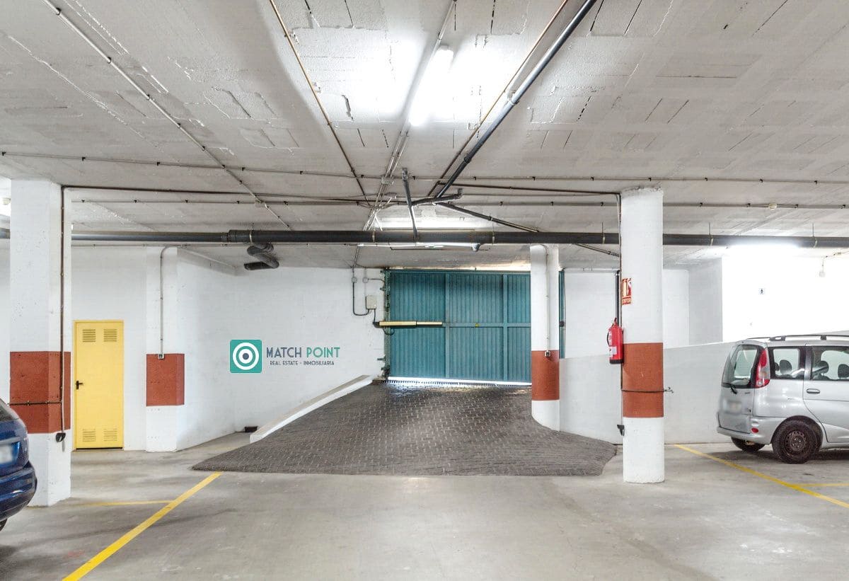 3 soverom Leilighet til leie i Nerja - € 1 800 (Ref: 9645976)