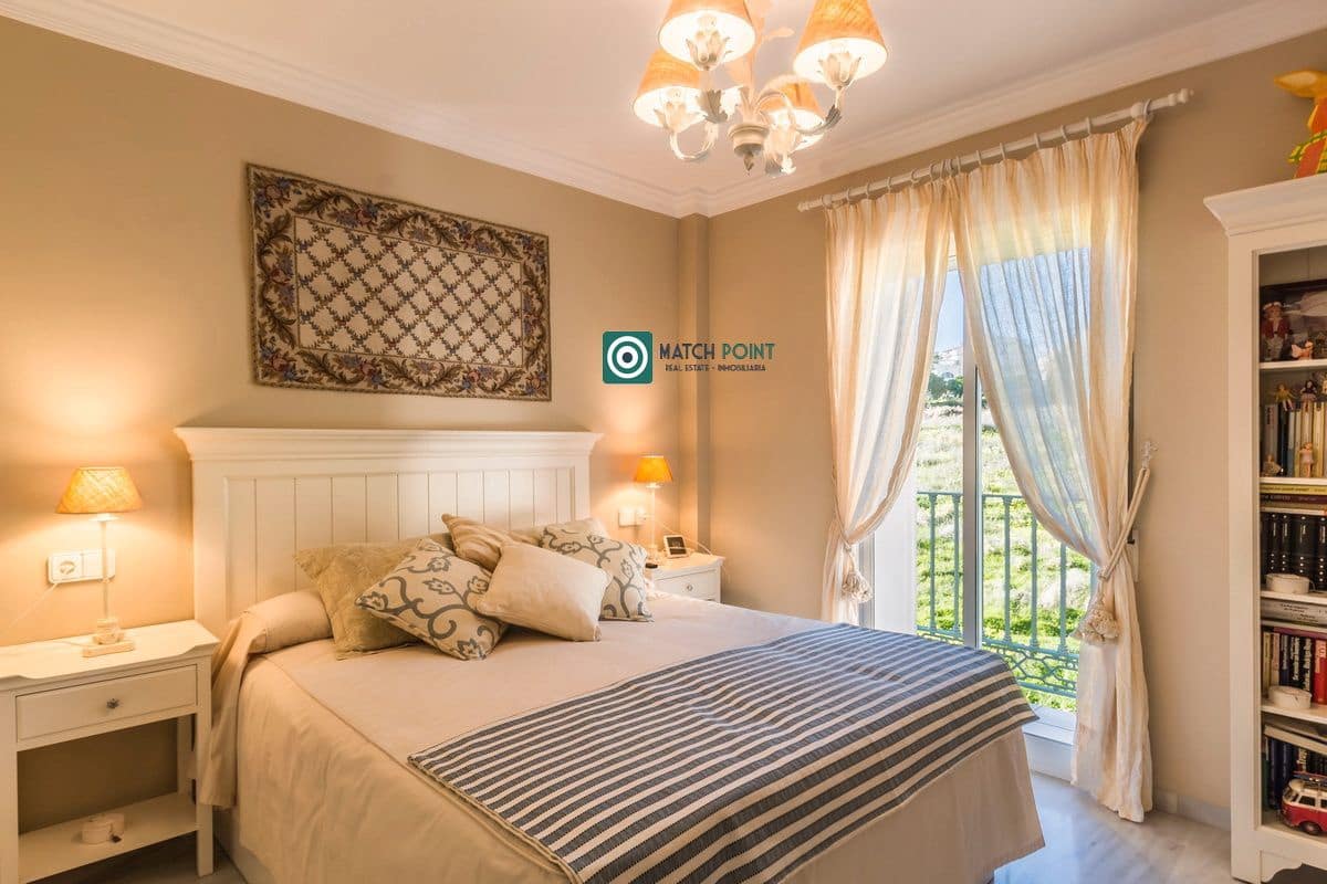 3 soverom Leilighet til leie i Nerja - € 1 800 (Ref: 9645976)