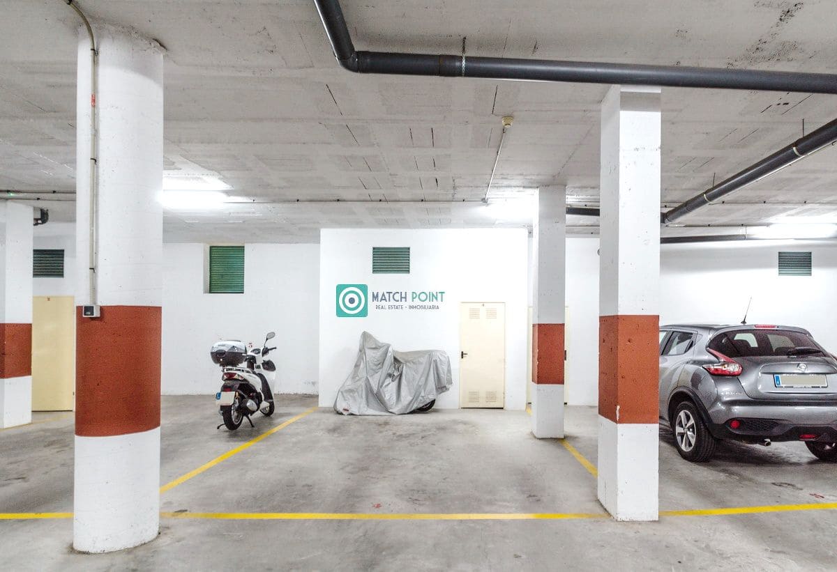 3 soverom Leilighet til leie i Nerja - € 1 800 (Ref: 9645976)