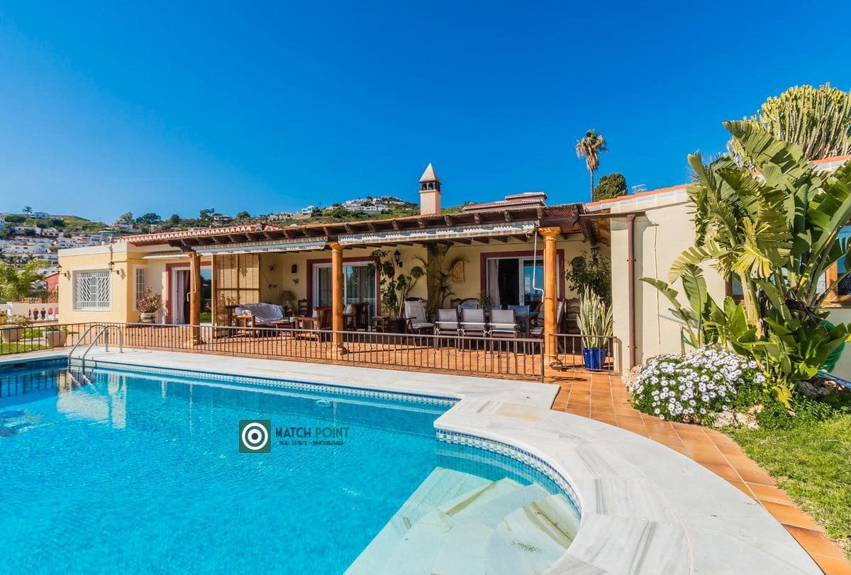 4 makuuhuone Huvila myytävänä paikassa Almunecar - 1 400 000 € (Ref: 9650336)