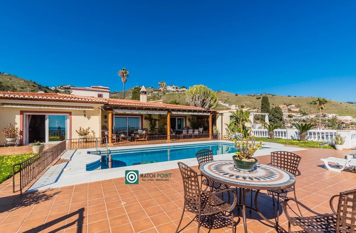 4 makuuhuone Huvila myytävänä paikassa Almunecar - 1 400 000 € (Ref: 9650336)