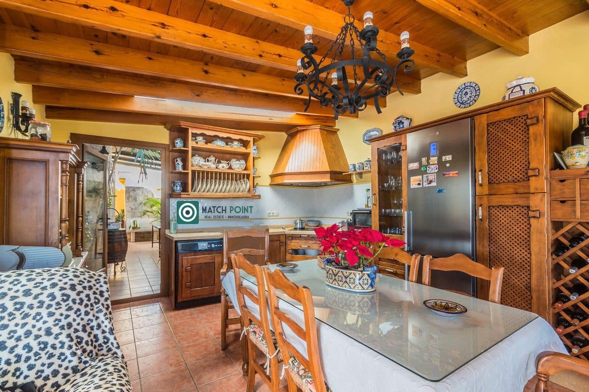 4 makuuhuone Huvila myytävänä paikassa Almunecar - 1 400 000 € (Ref: 9650336)