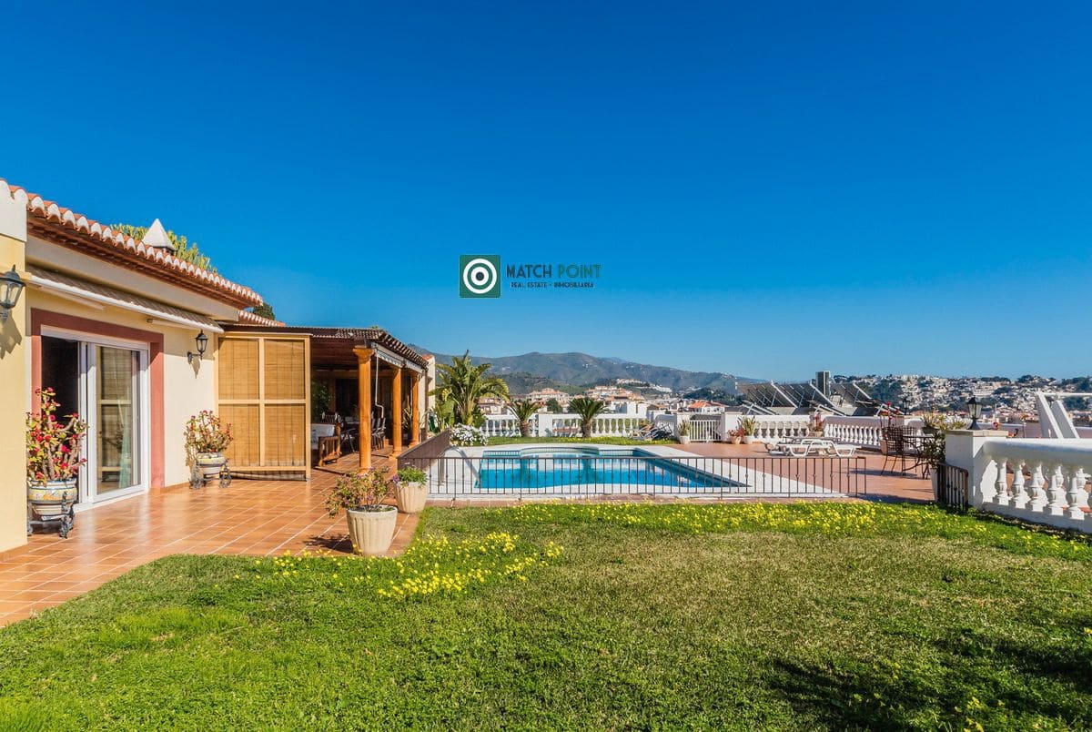 4 makuuhuone Huvila myytävänä paikassa Almunecar - 1 400 000 € (Ref: 9650336)