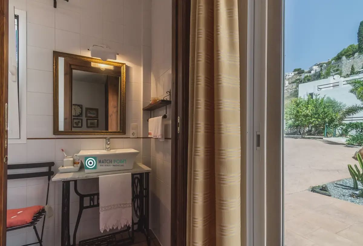 8 slaapkamer Villa te koop in Salobrena - € 1.450.000 (Ref: 9819209)