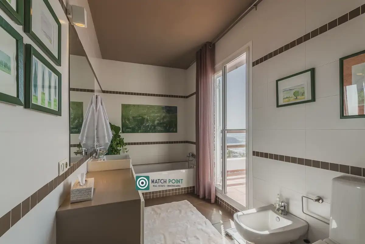 8 slaapkamer Villa te koop in Salobrena - € 1.450.000 (Ref: 9819209)