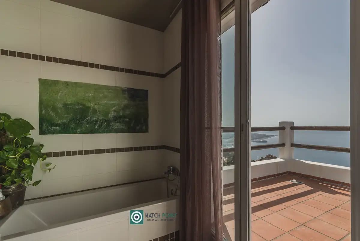 8 slaapkamer Villa te koop in Salobrena - € 1.450.000 (Ref: 9819209)