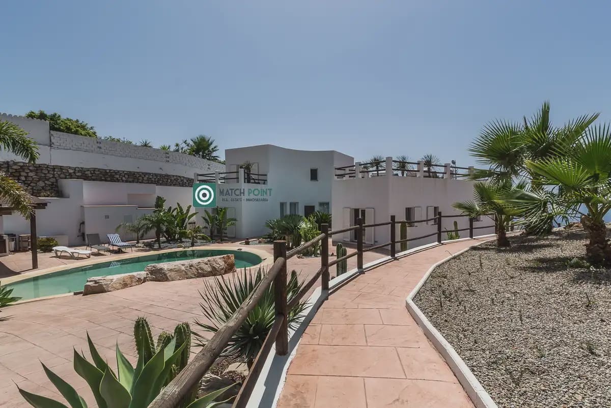 8 slaapkamer Villa te koop in Salobrena - € 1.450.000 (Ref: 9819209)