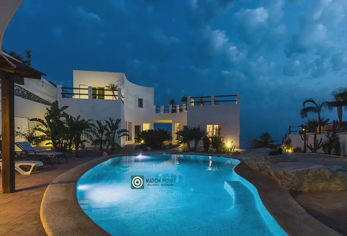 8 slaapkamer Villa te koop in Salobrena - € 1.450.000 (Ref: 9819209)