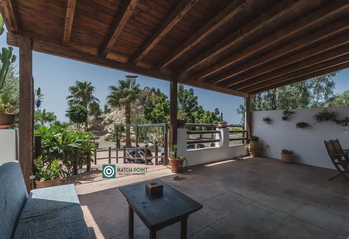 8 bedroom Villa for sale in Salobrena - € 1,450,000 (Ref: 9819209)