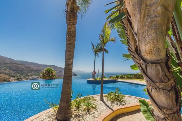 Apartamento de 2 habitaciones en Almuñécar en alquiler con piscina garaje - 700 € (Ref: 9827669)