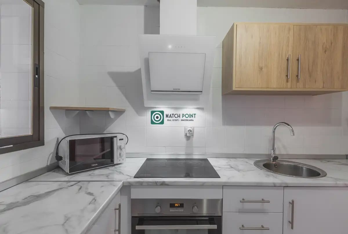 4 bedroom Flat for sale in Almunecar - € 299,000 (Ref: 9841556)