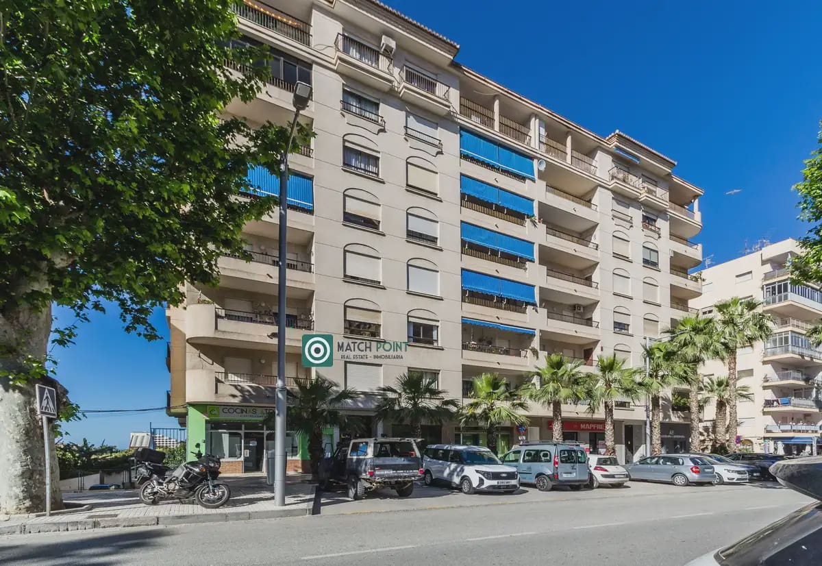 4 bedroom Flat for sale in Almunecar - € 299,000 (Ref: 9841556)