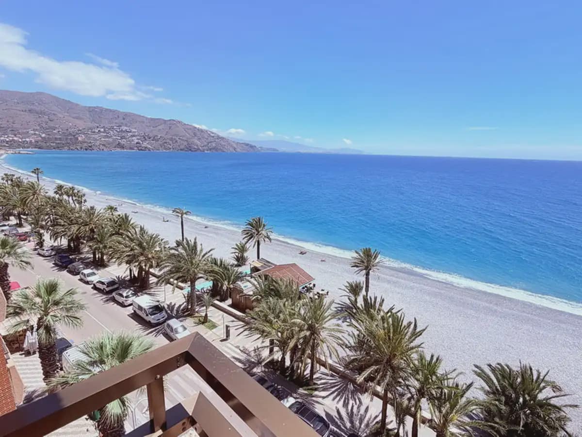3 bedroom Flat for sale in Almunecar - € 465,000 (Ref: 9849857)