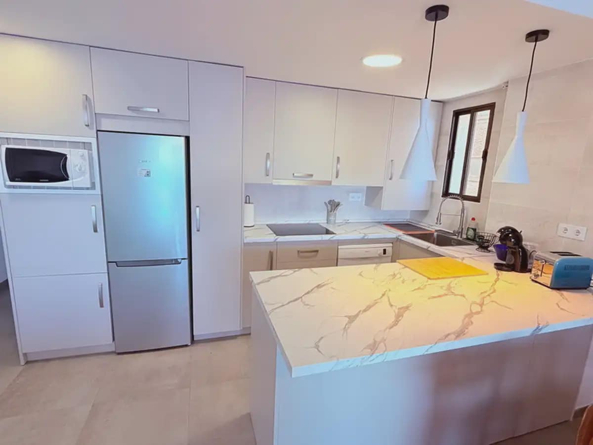 3 bedroom Flat for sale in Almunecar - € 465,000 (Ref: 9849857)