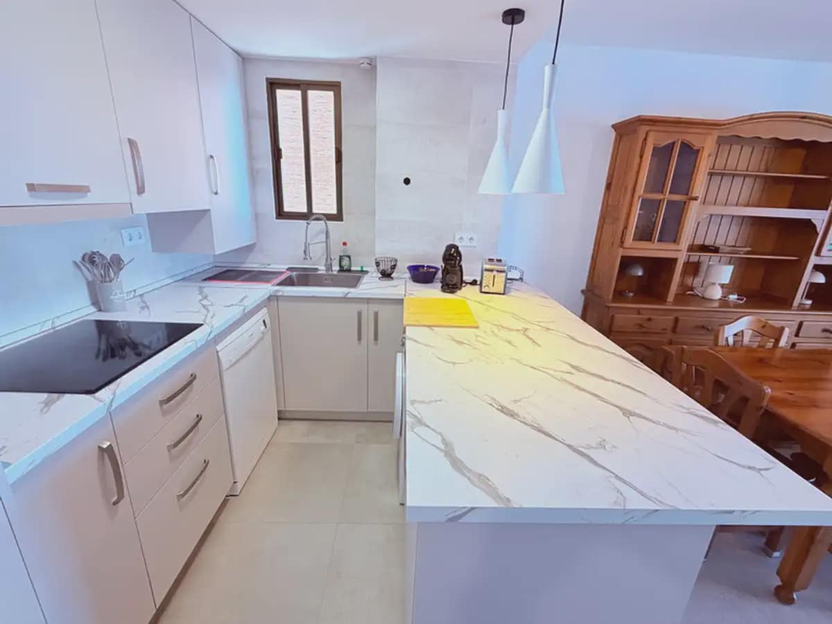 3 bedroom Flat for sale in Almunecar - € 465,000 (Ref: 9849857)