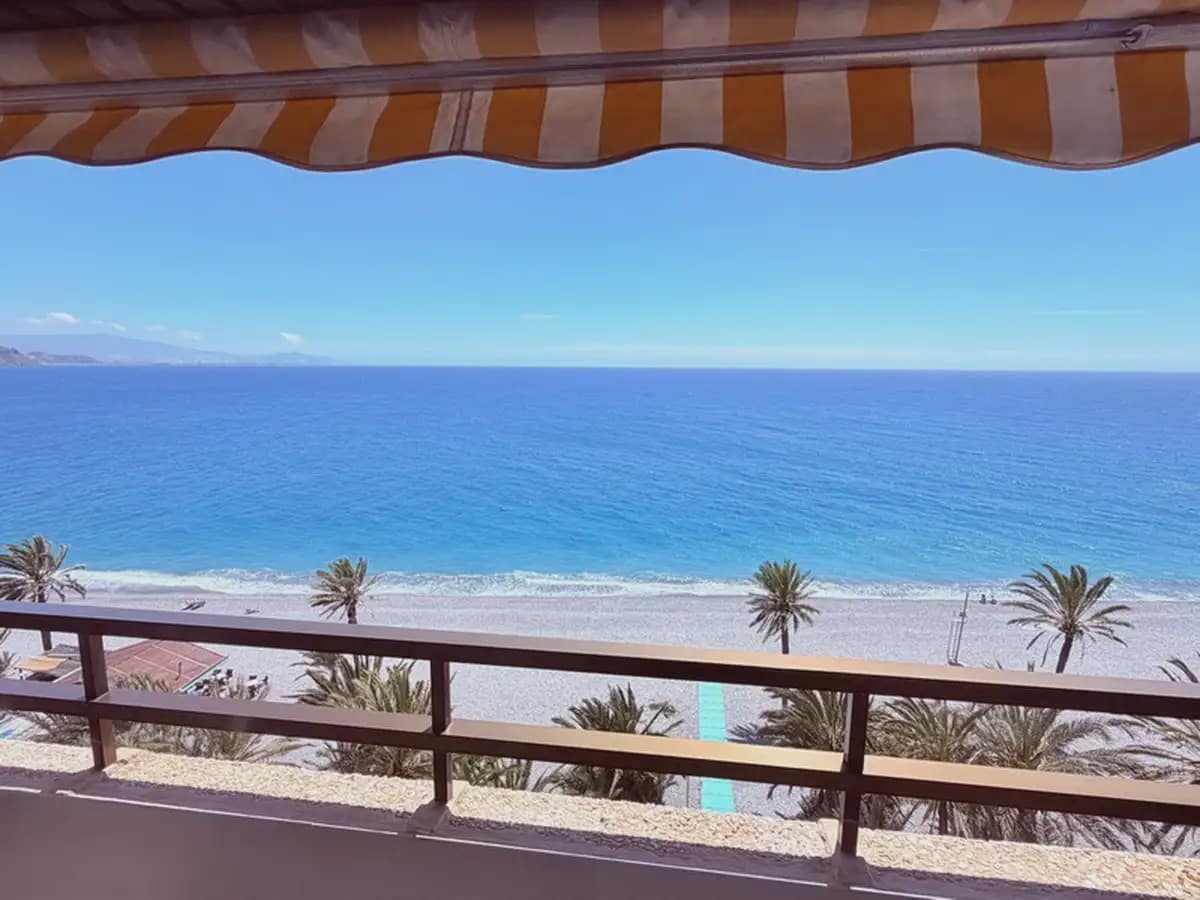 3 bedroom Flat for sale in Almunecar - € 465,000 (Ref: 9849857)