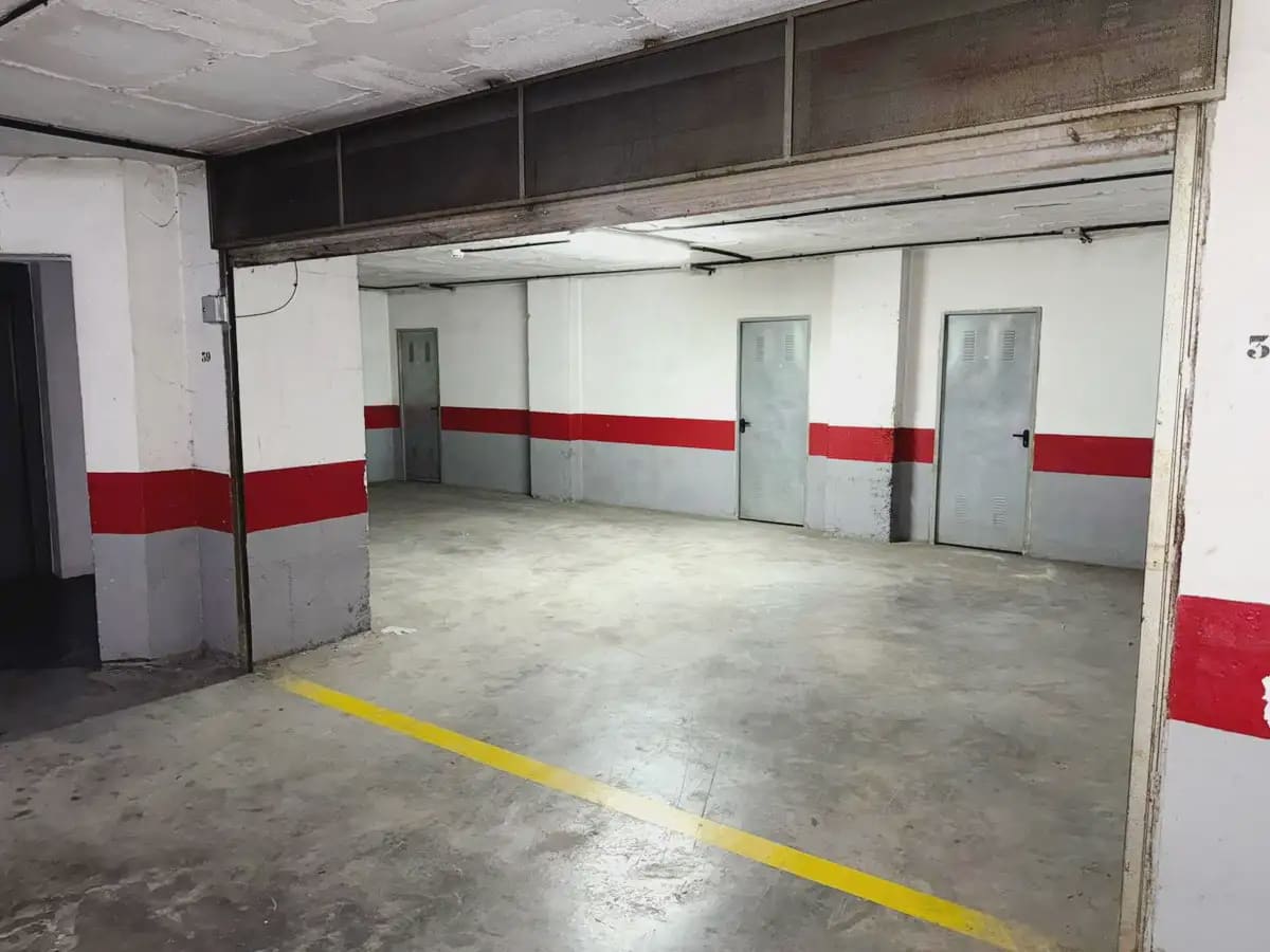 Garaż na sprzedaż w Almunecar - 65 000 € (Ref: 9865941)