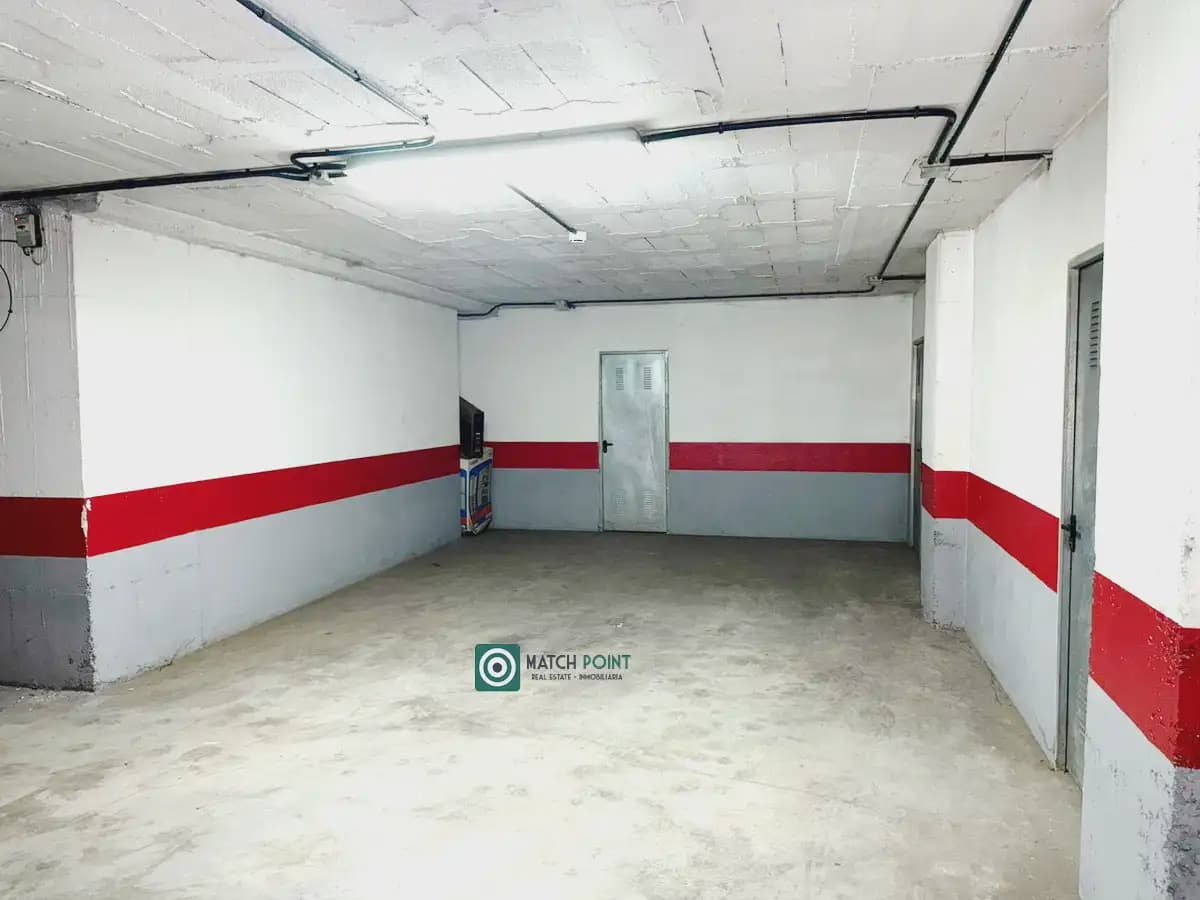 Garaż na sprzedaż w Almunecar - 65 000 € (Ref: 9865941)