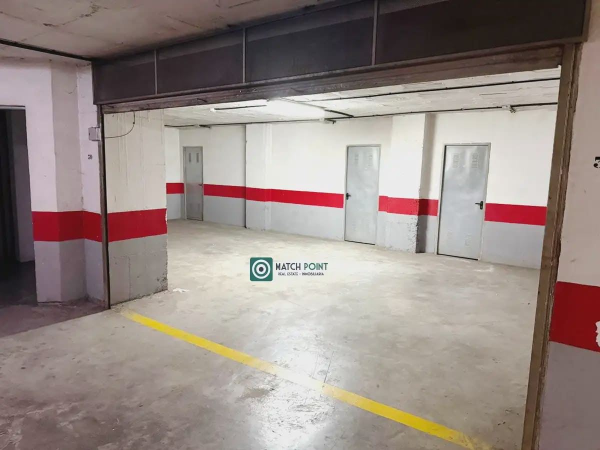 Garaż na sprzedaż w Almunecar - 65 000 € (Ref: 9865941)