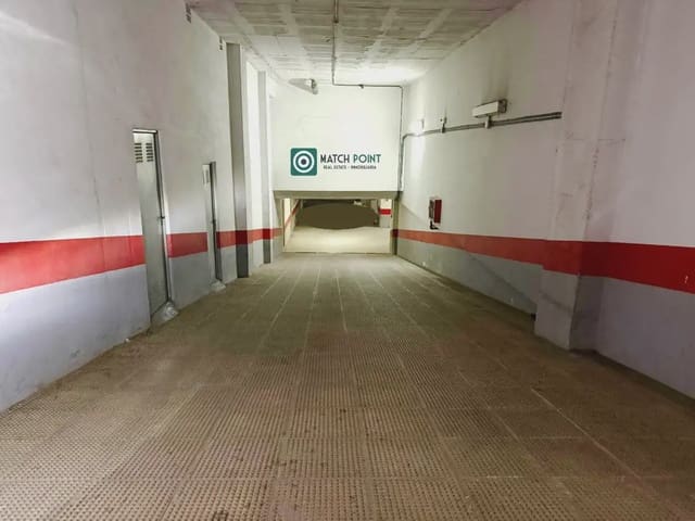 Garaż na sprzedaż w Almuñécar - 65 000 € (Ref: 9865941)