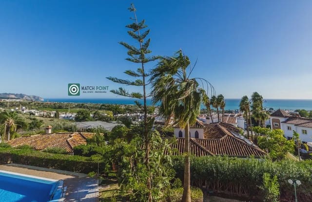 3 makuuhuone Asunto myytävänä paikassa Capistrano, Nerja - 435 000 € (Ref: 9895153)