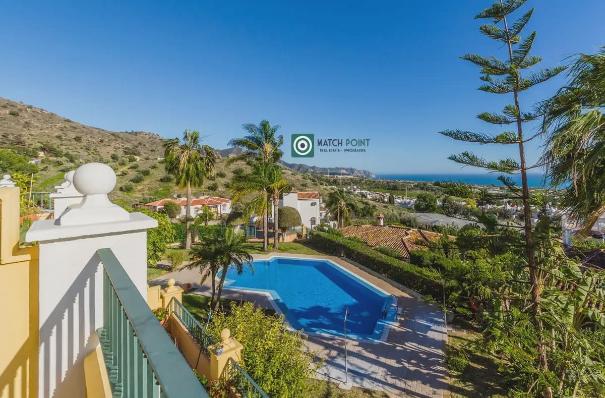 3 quarto Apartamento para venda em Nerja - 435 000 € (Ref: 9895153)