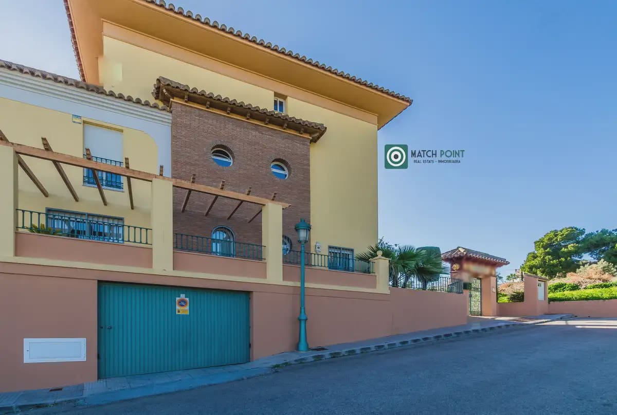 3 quarto Apartamento para venda em Nerja - 435 000 € (Ref: 9895153)