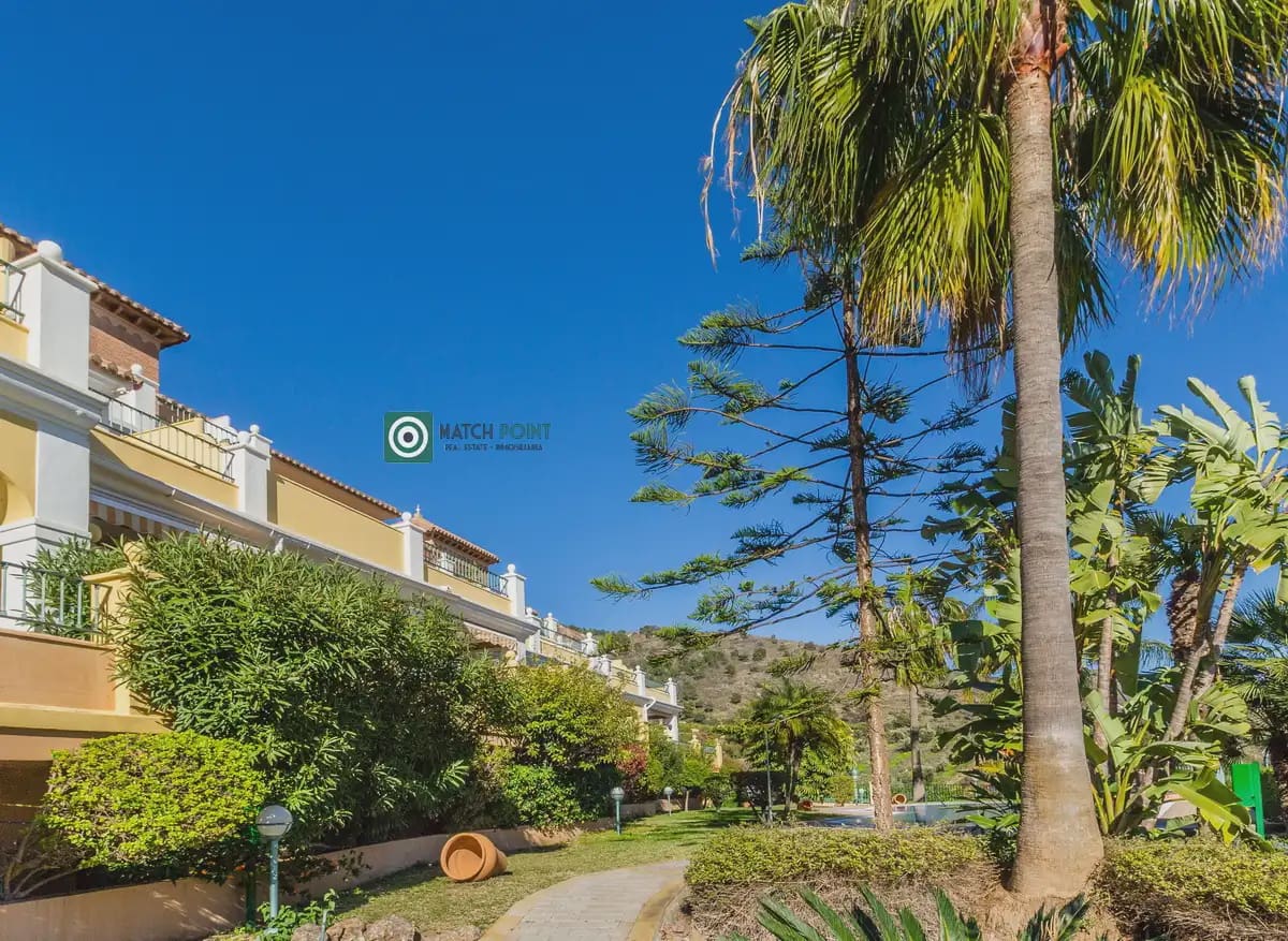 3 quarto Apartamento para venda em Nerja - 435 000 € (Ref: 9895153)