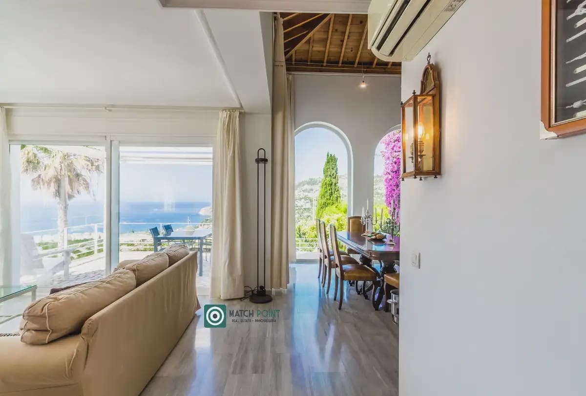 4 bedroom Villa for sale in Almunecar - € 1,350,000 (Ref: 9936844)
