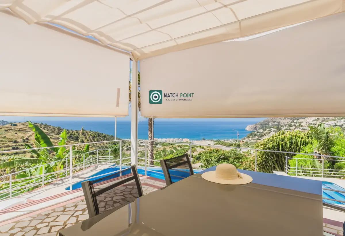 4 bedroom Villa for sale in Almunecar - € 1,350,000 (Ref: 9936844)