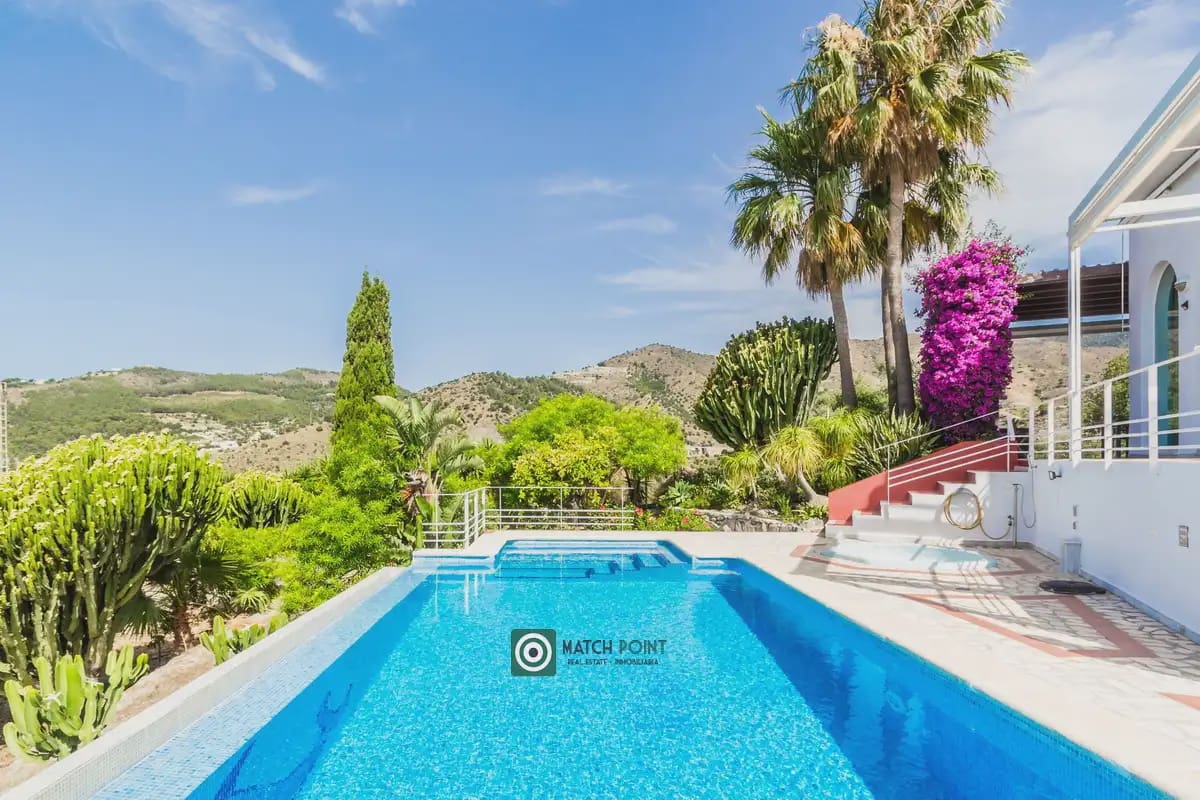 4 bedroom Villa for sale in Almunecar - € 1,350,000 (Ref: 9936844)