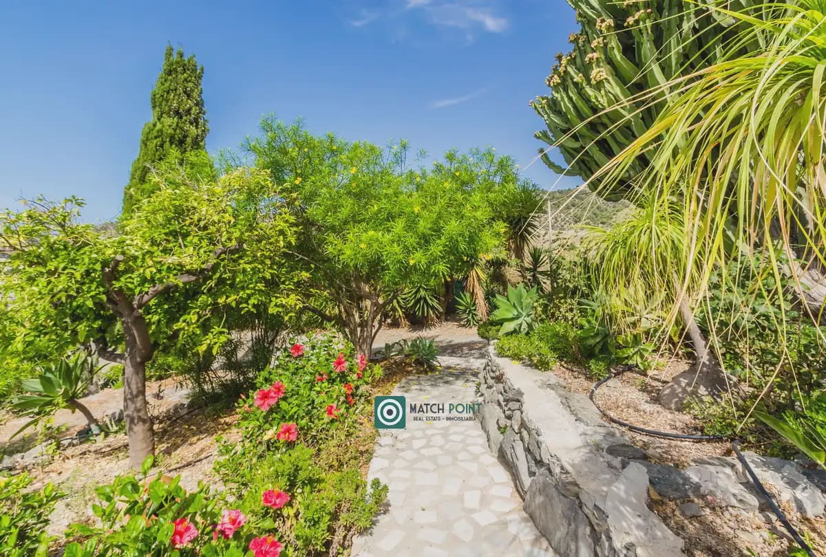 4 bedroom Villa for sale in Almunecar - € 1,350,000 (Ref: 9936844)