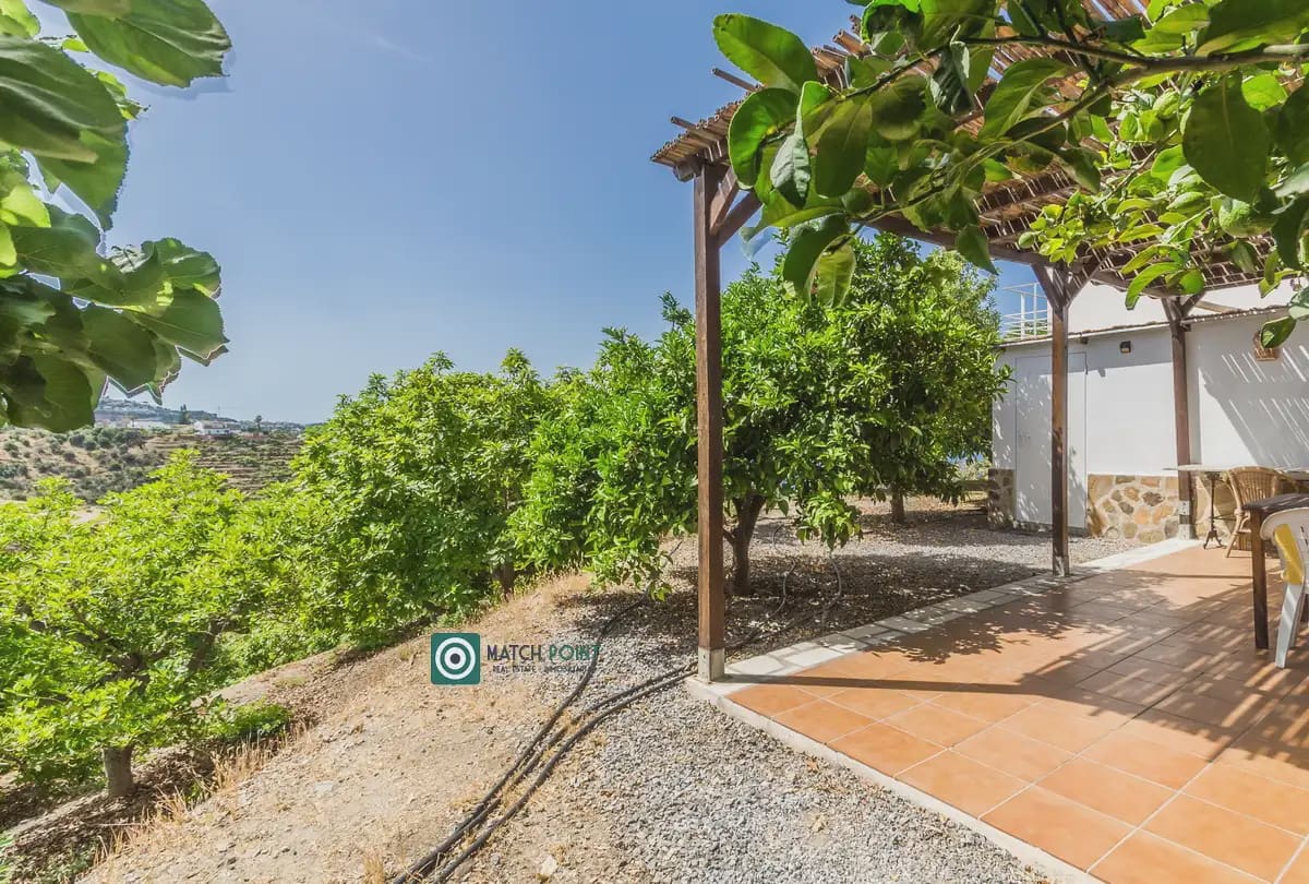 4 bedroom Villa for sale in Almunecar - € 1,350,000 (Ref: 9936844)