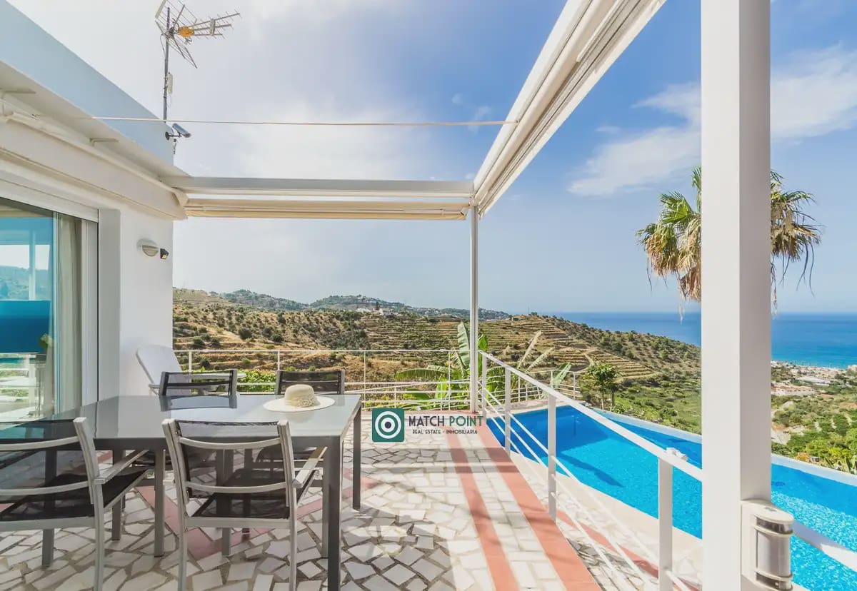 4 bedroom Villa for sale in Almunecar - € 1,350,000 (Ref: 9936844)