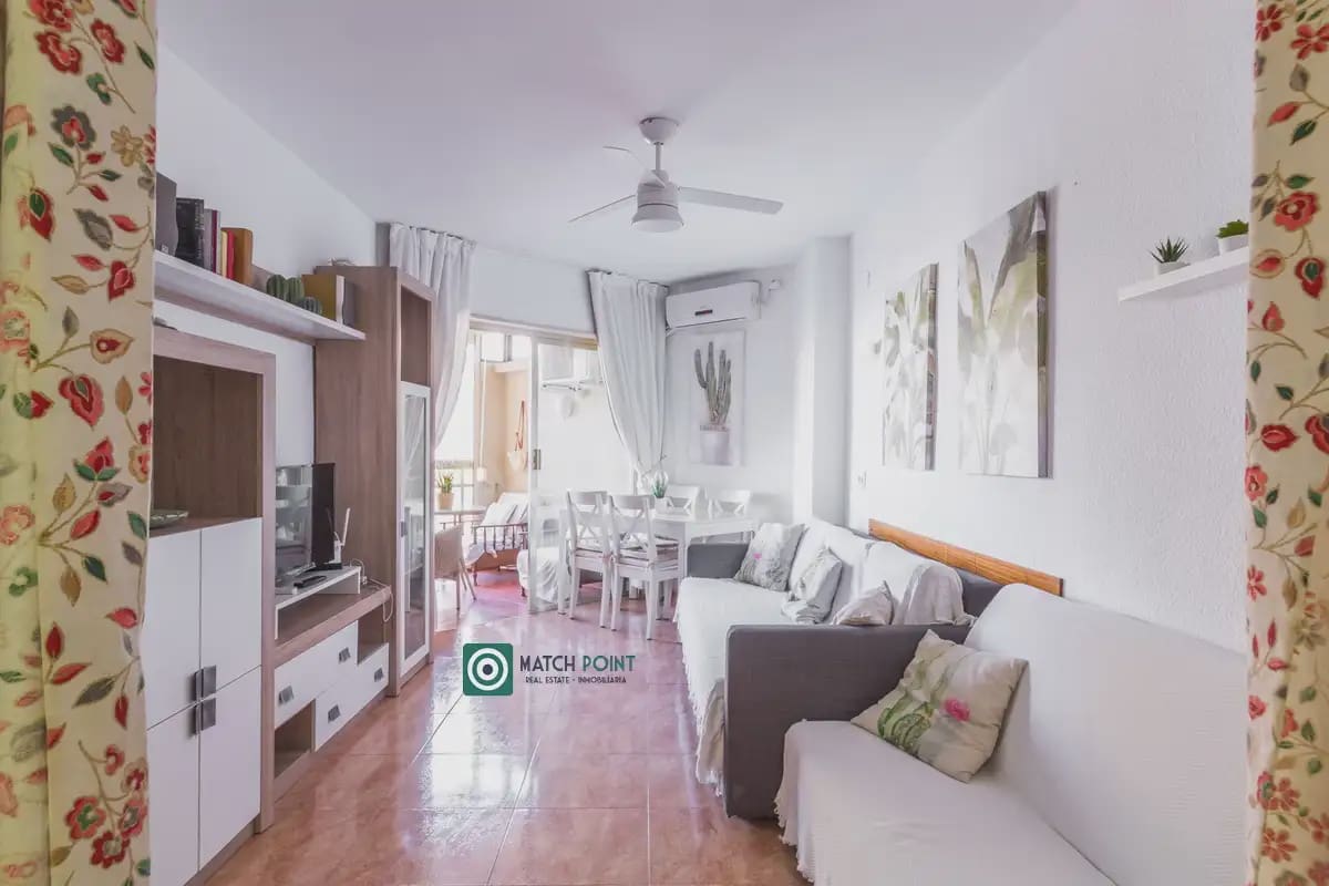1 makuuhuone Ranta-asunto vuokrattavana paikassa Almunecar mukana uima-altaan - 650 € (Ref: 9950163)