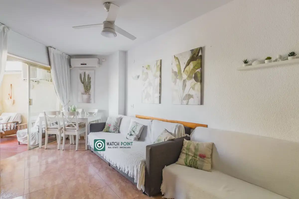 1 makuuhuone Ranta-asunto vuokrattavana paikassa Almunecar mukana uima-altaan - 650 € (Ref: 9950163)