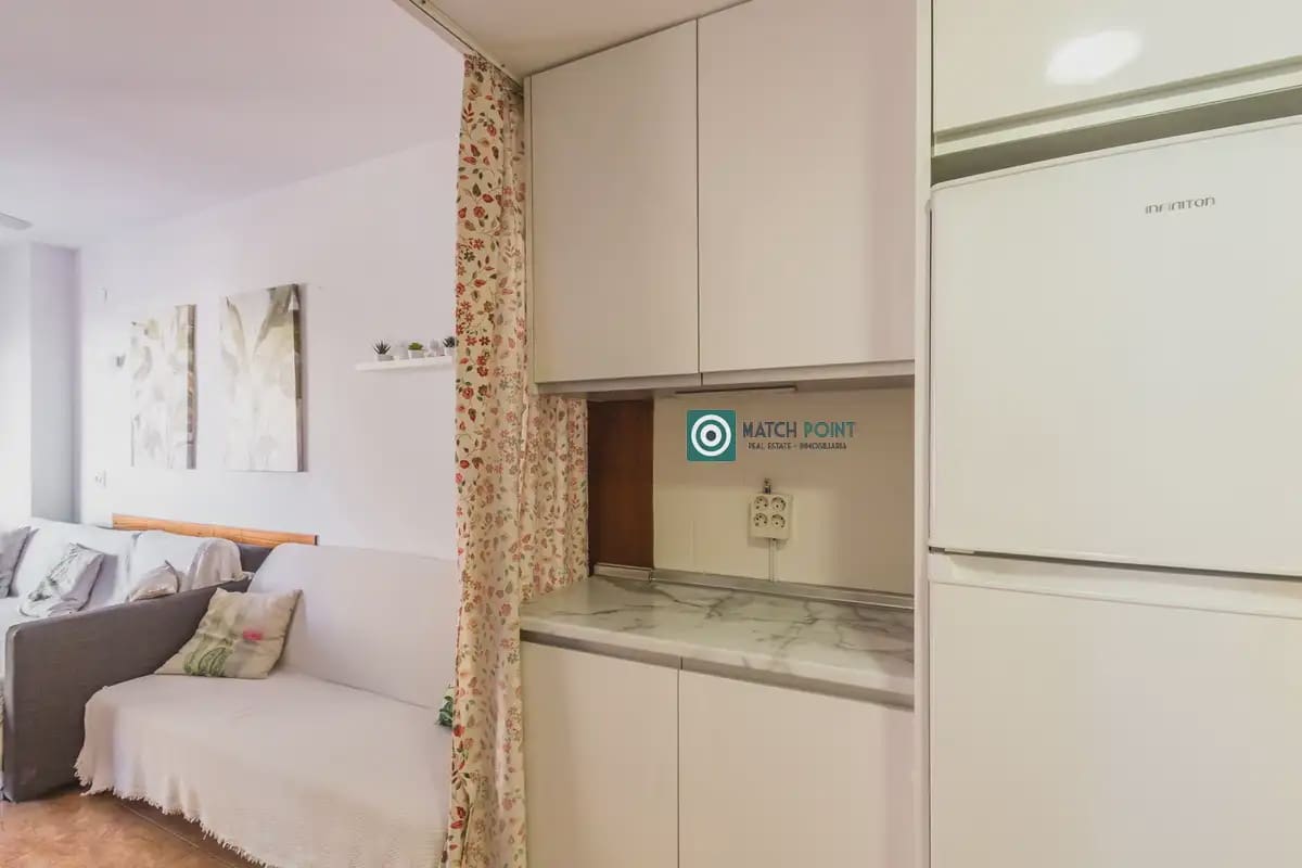 1 makuuhuone Ranta-asunto vuokrattavana paikassa Almunecar mukana uima-altaan - 650 € (Ref: 9950163)