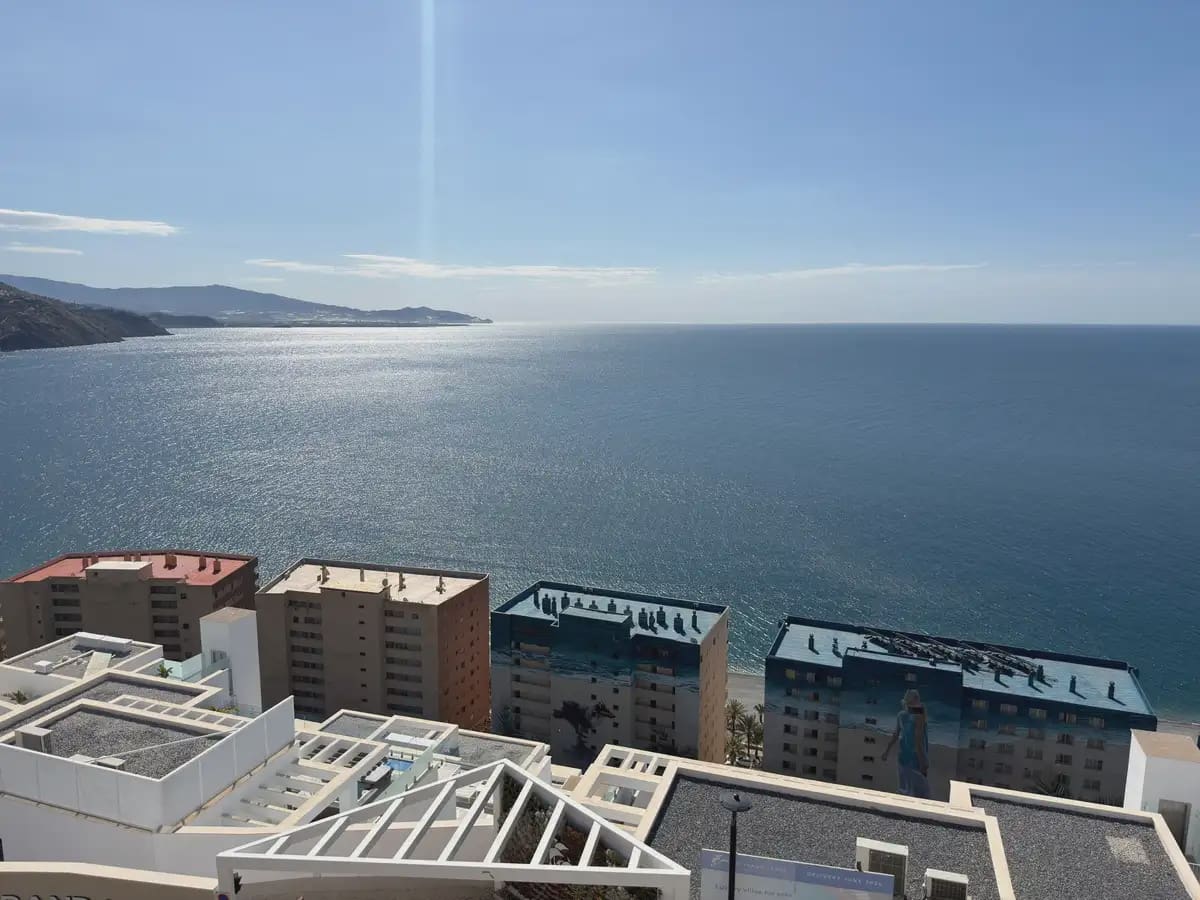 Appartement de 2 chambres à louer à Almunecar avec piscine - 850 € (Ref: 9958735)